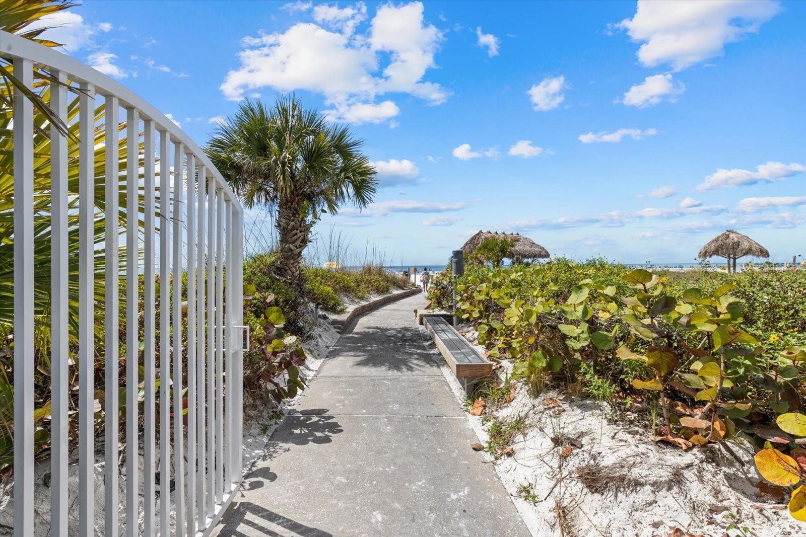 SUMMER COVE ON SIESTA - Residential