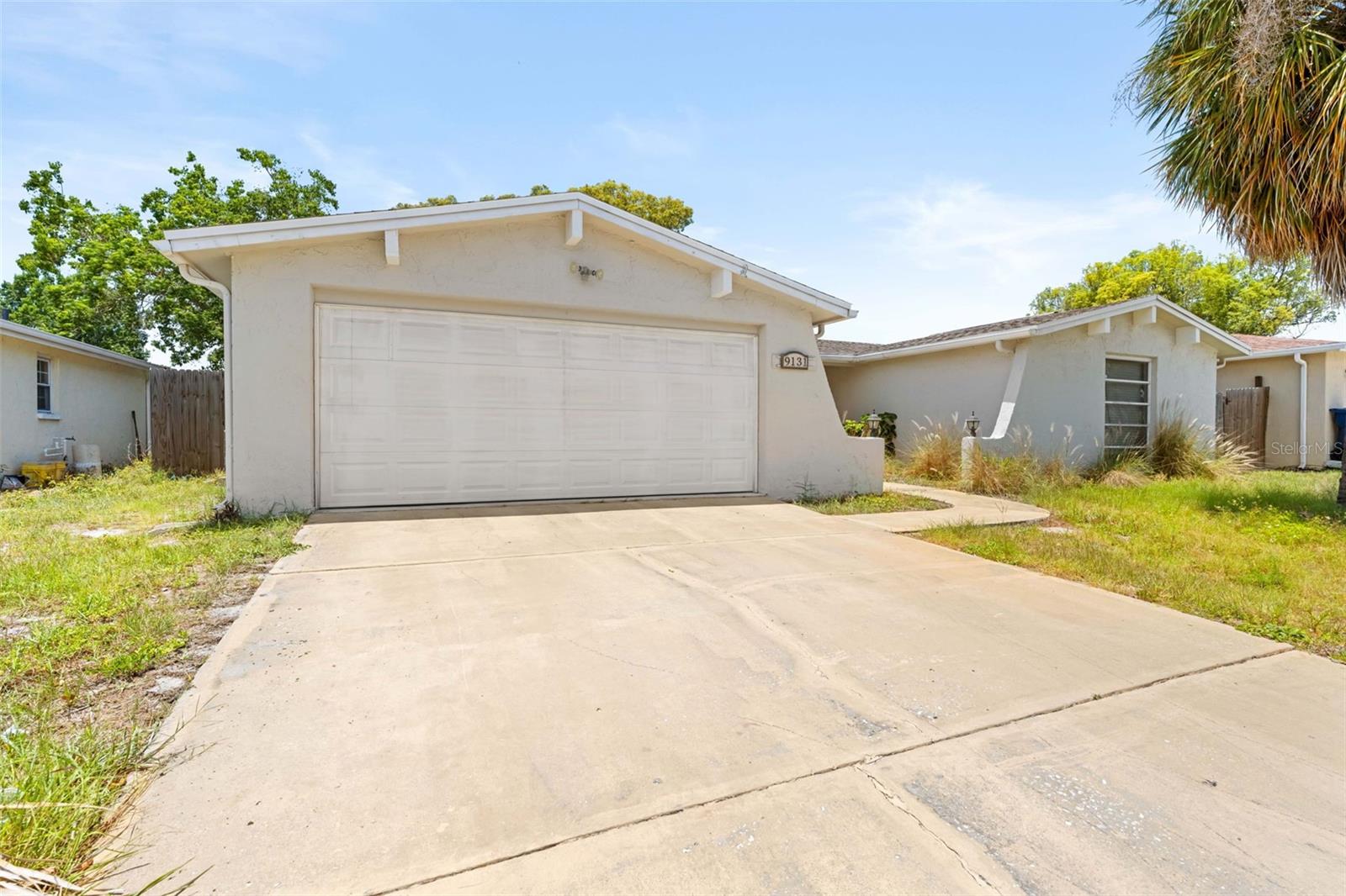 9131 HUNT CLUB LANE