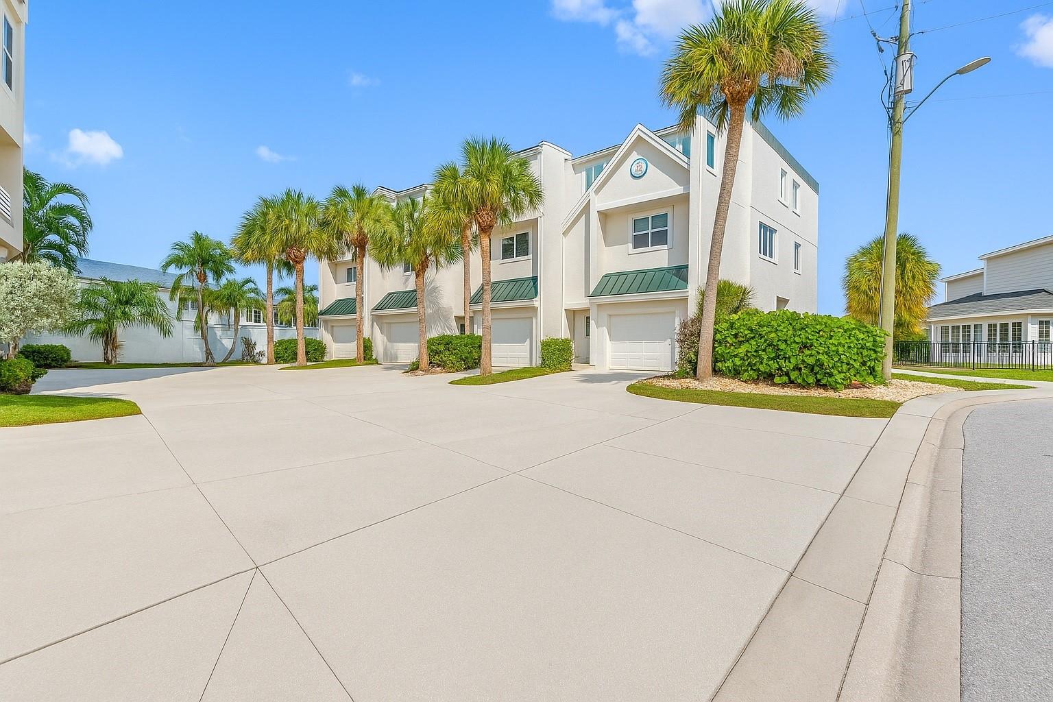 SUNSET COVE OF TREASURE - Residential