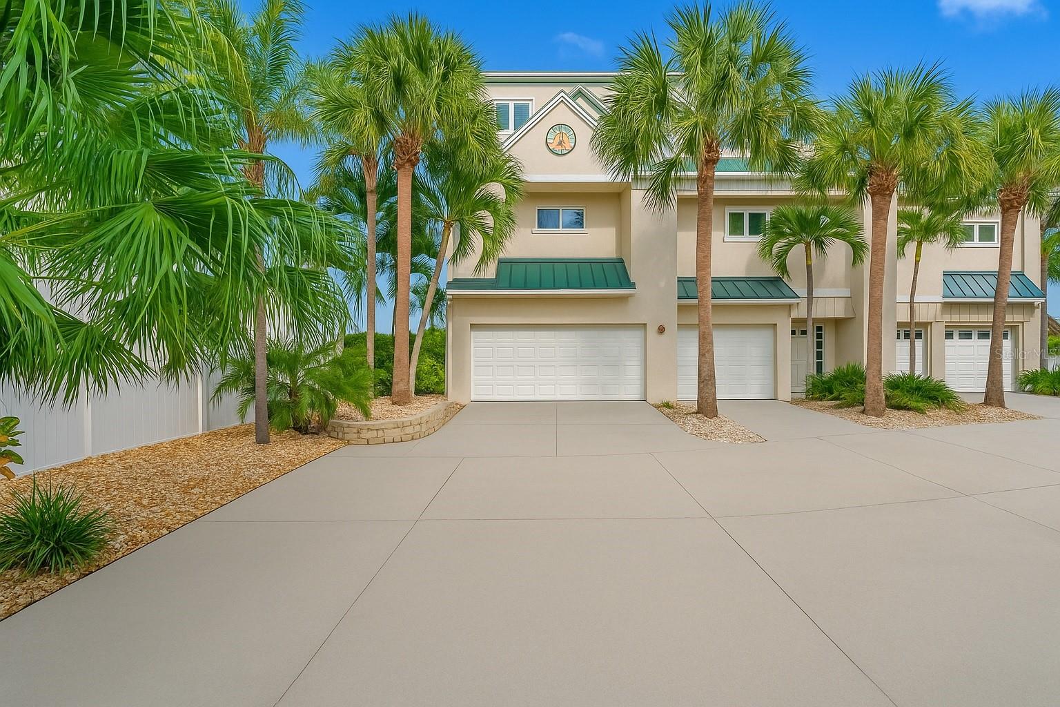 SUNSET COVE OF TREASURE - Residential