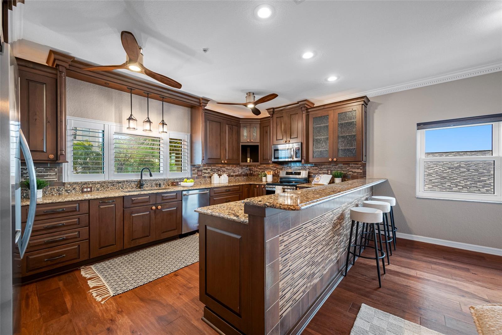 SUNSET COVE OF TREASURE - Residential