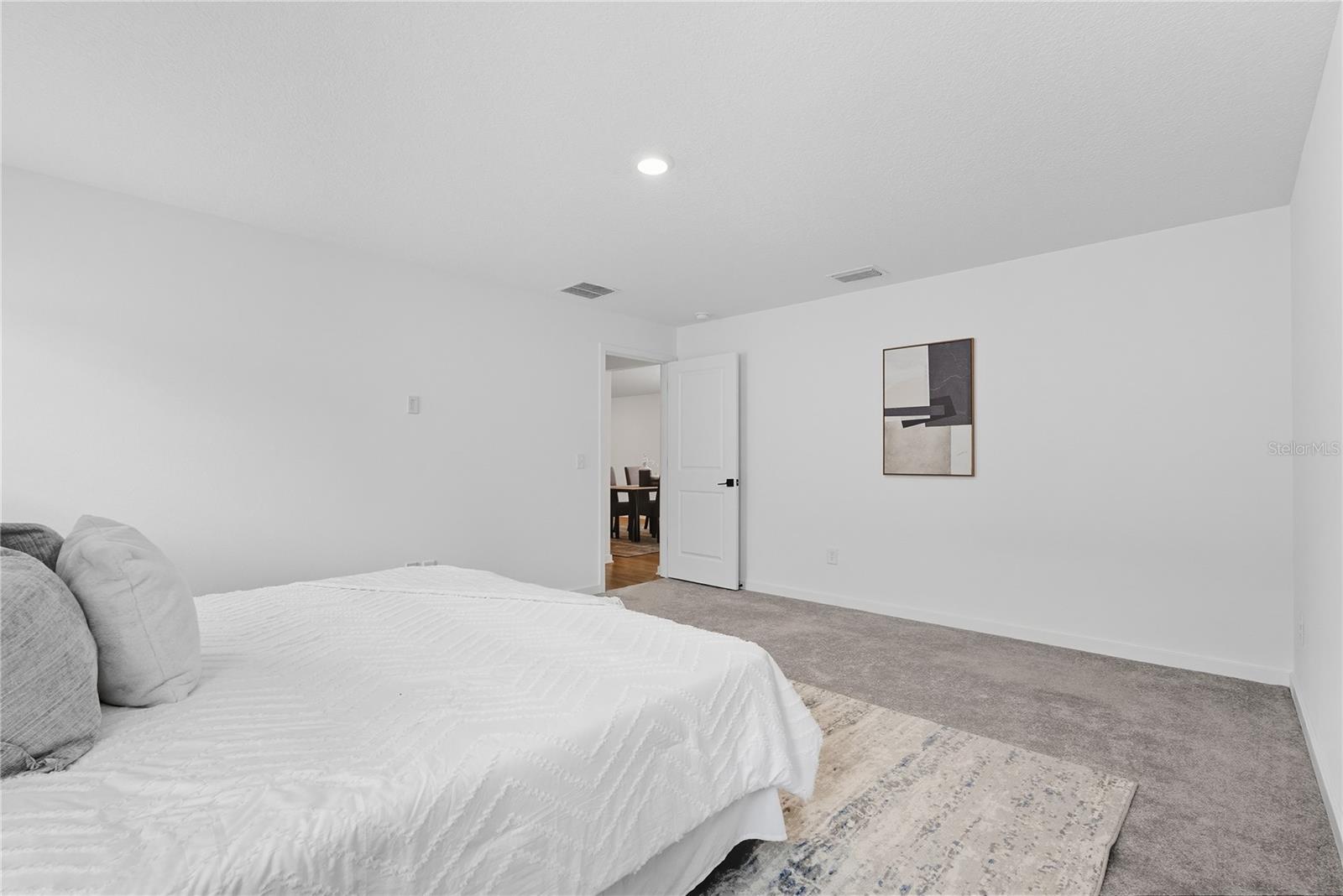 CROSSING/PALM RIVER - Residential Lease