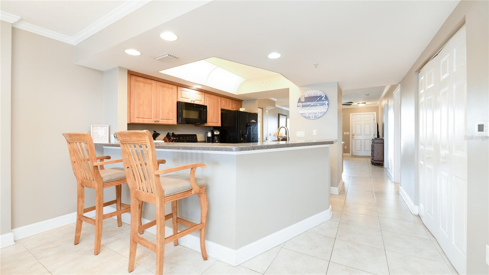 DIMUCCI TWIN TOWERS N & S - Residential