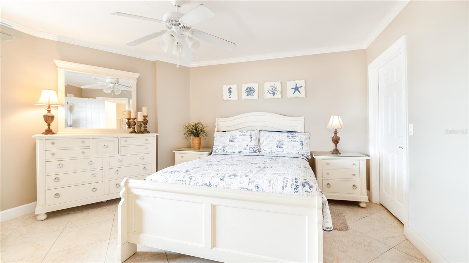 DIMUCCI TWIN TOWERS N & S - Residential