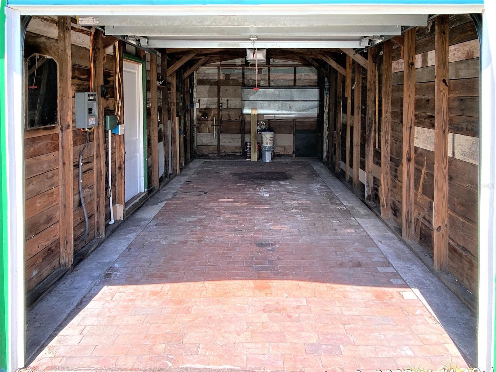 TAX EQUITIES INC REP - Residential Lease