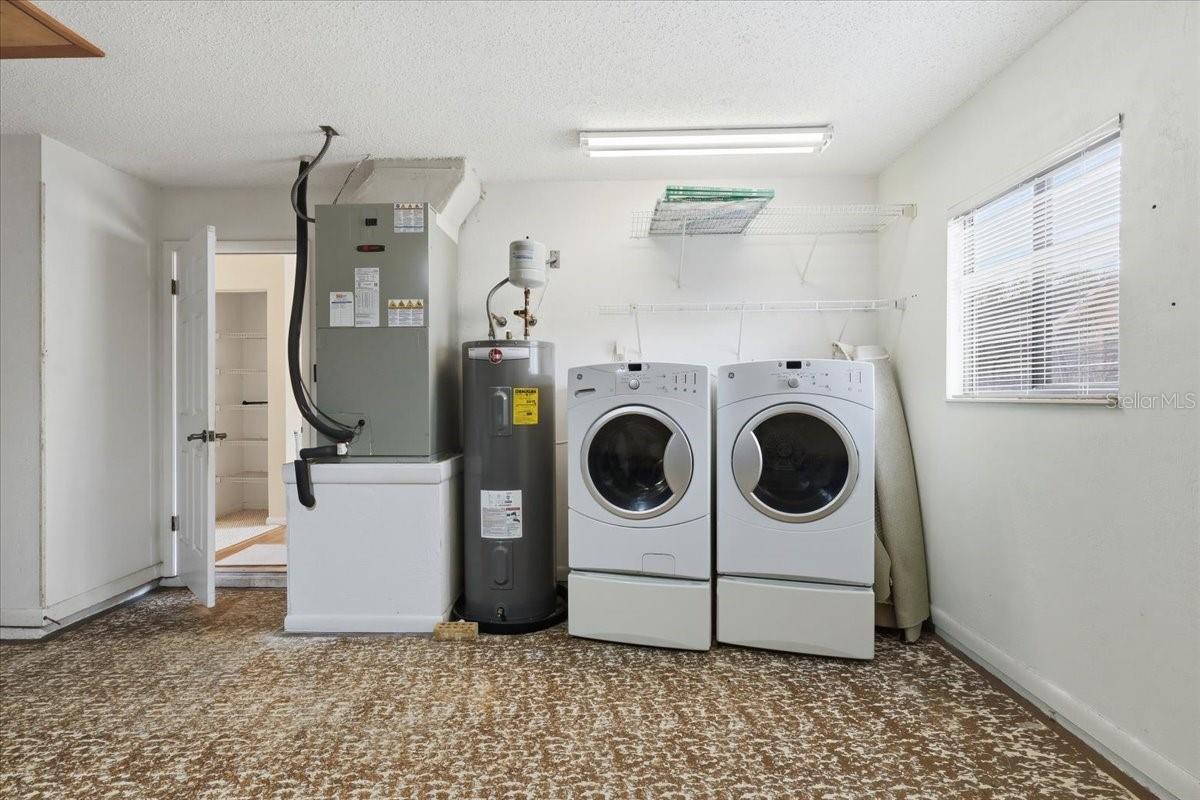 DEERWOOD REP BLK 20 PINE LAKES GOLF COURSE - Residential