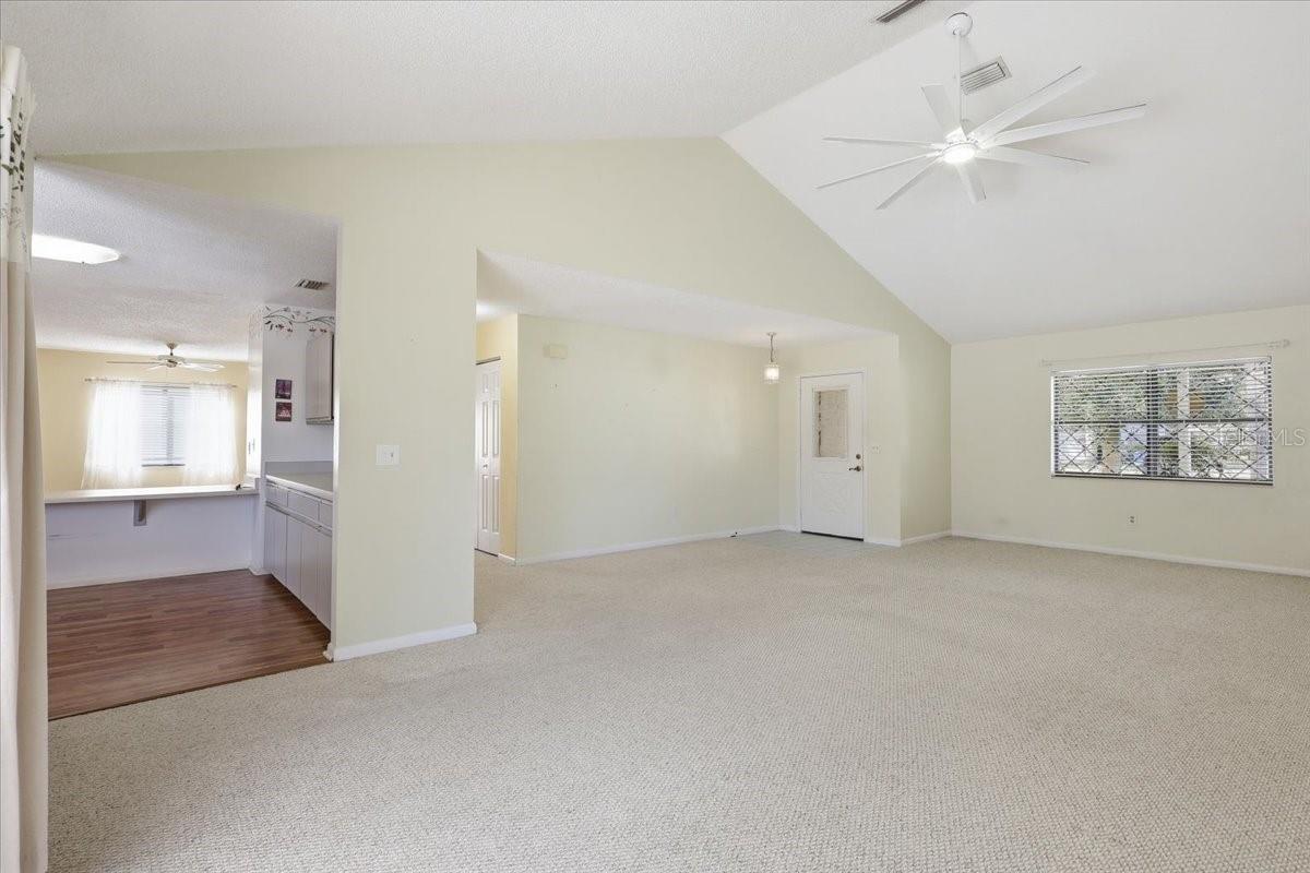 DEERWOOD REP BLK 20 PINE LAKES GOLF COURSE - Residential