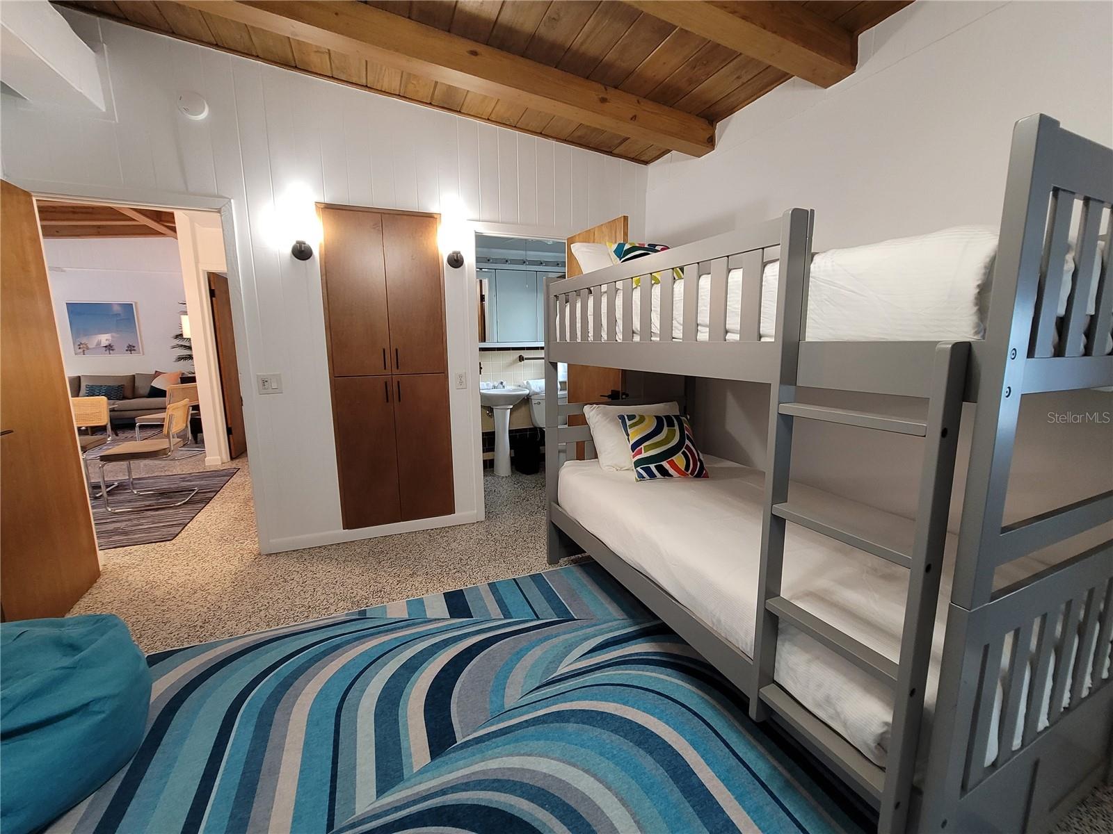 HOLMES BEACH 30TH UNIT - Residential