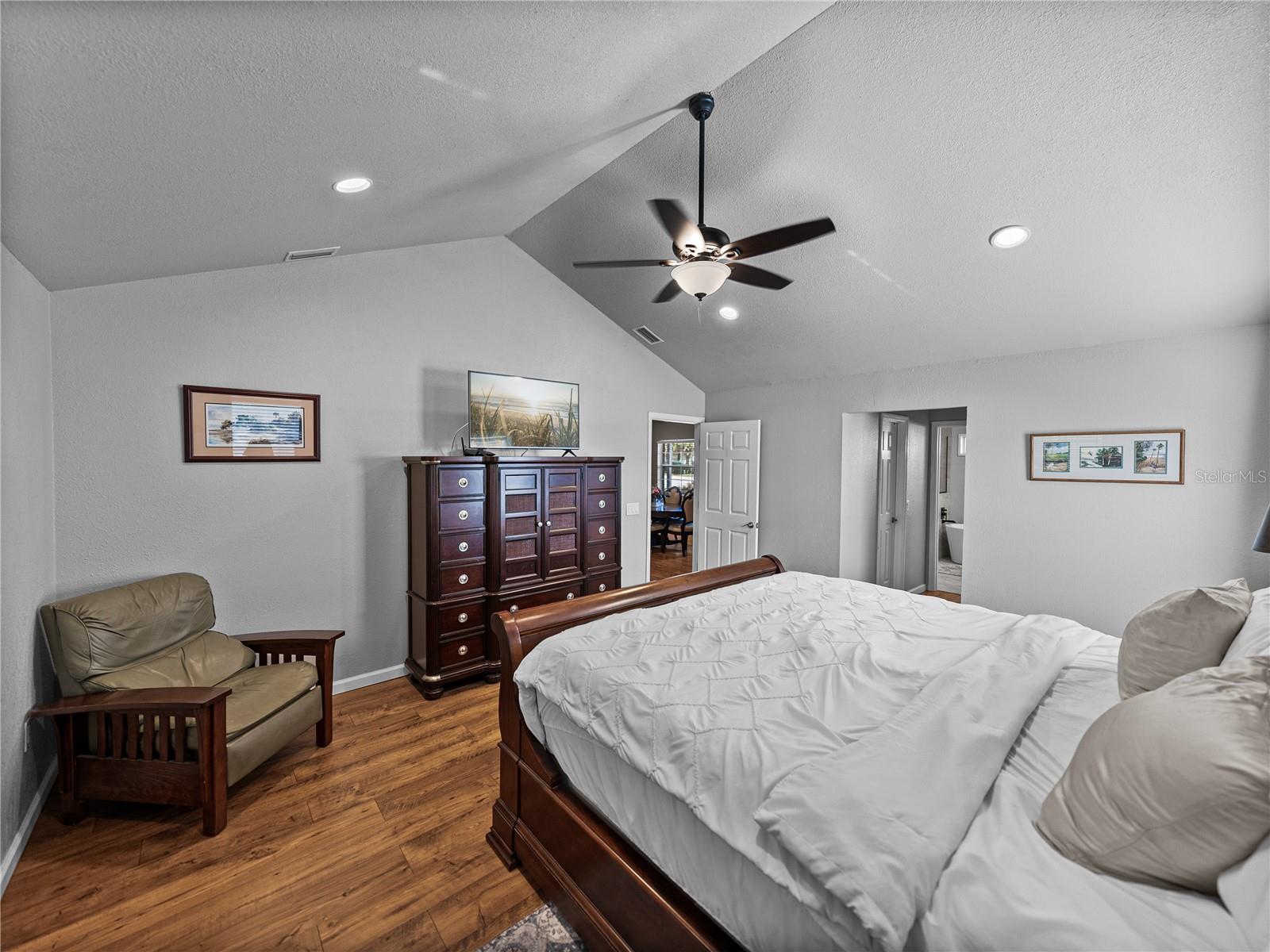 SAGO PALMS - Residential