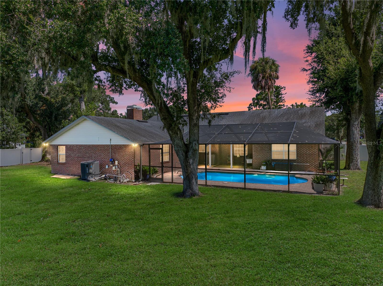 1510 ROSA COURT