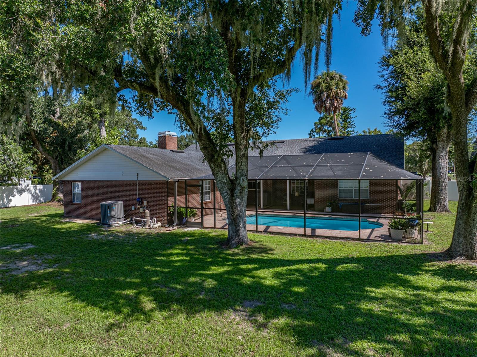 1510 ROSA COURT