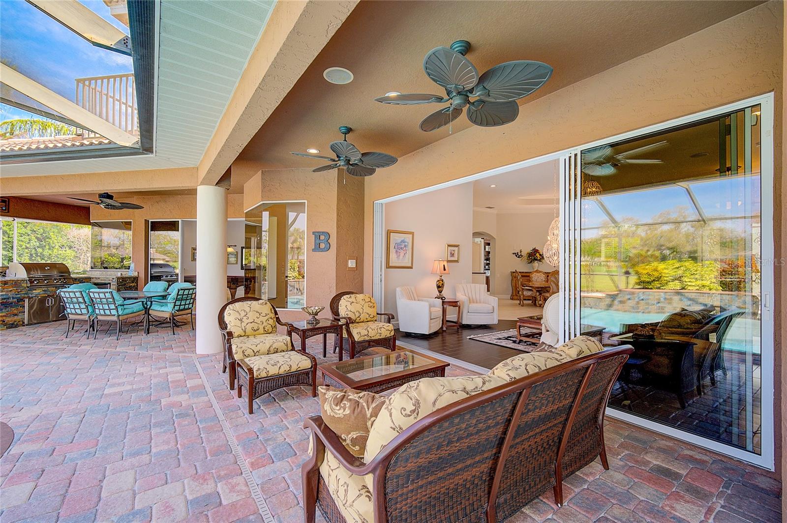CALUSA LAKES - Residential