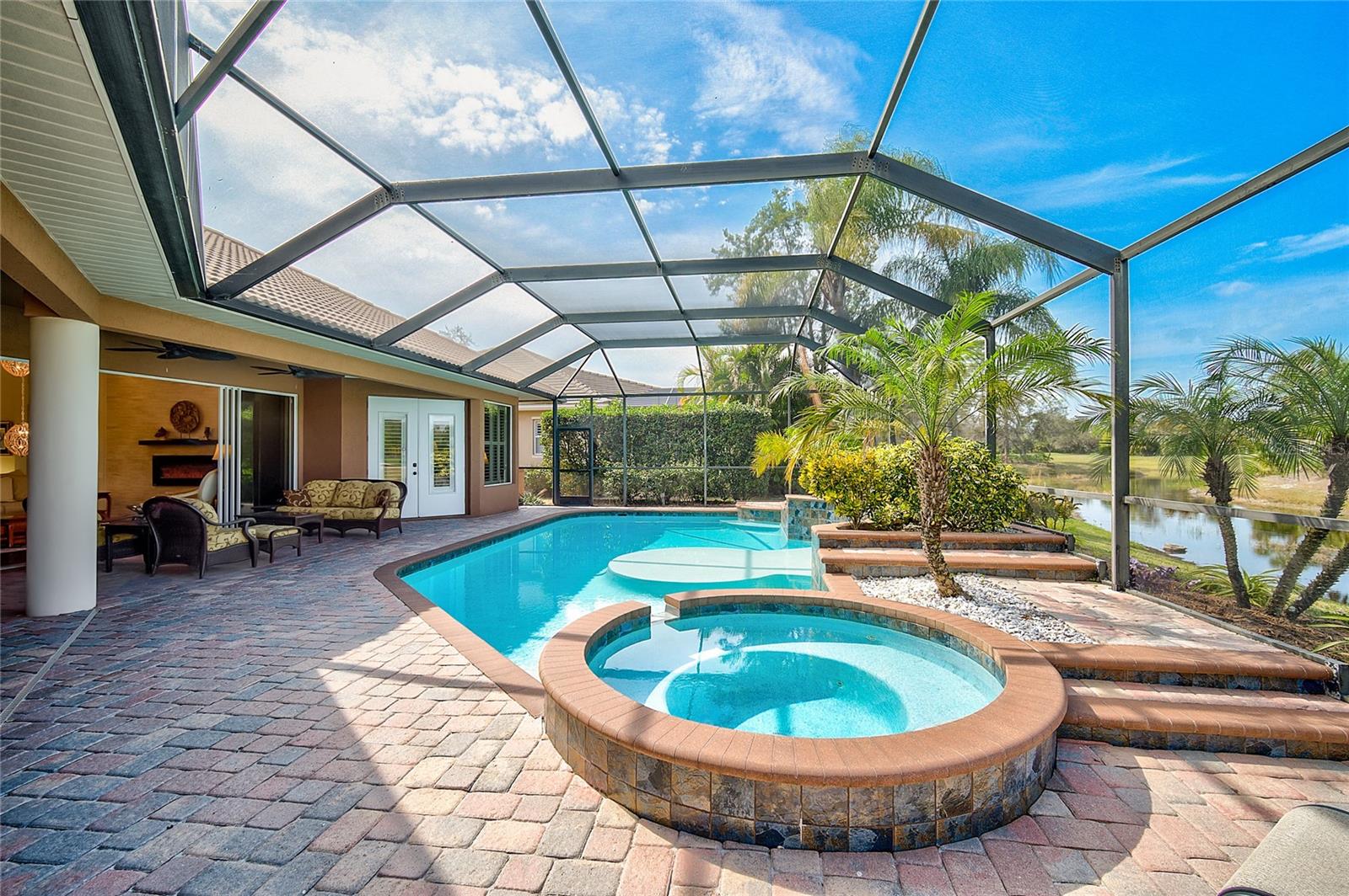 CALUSA LAKES - Residential