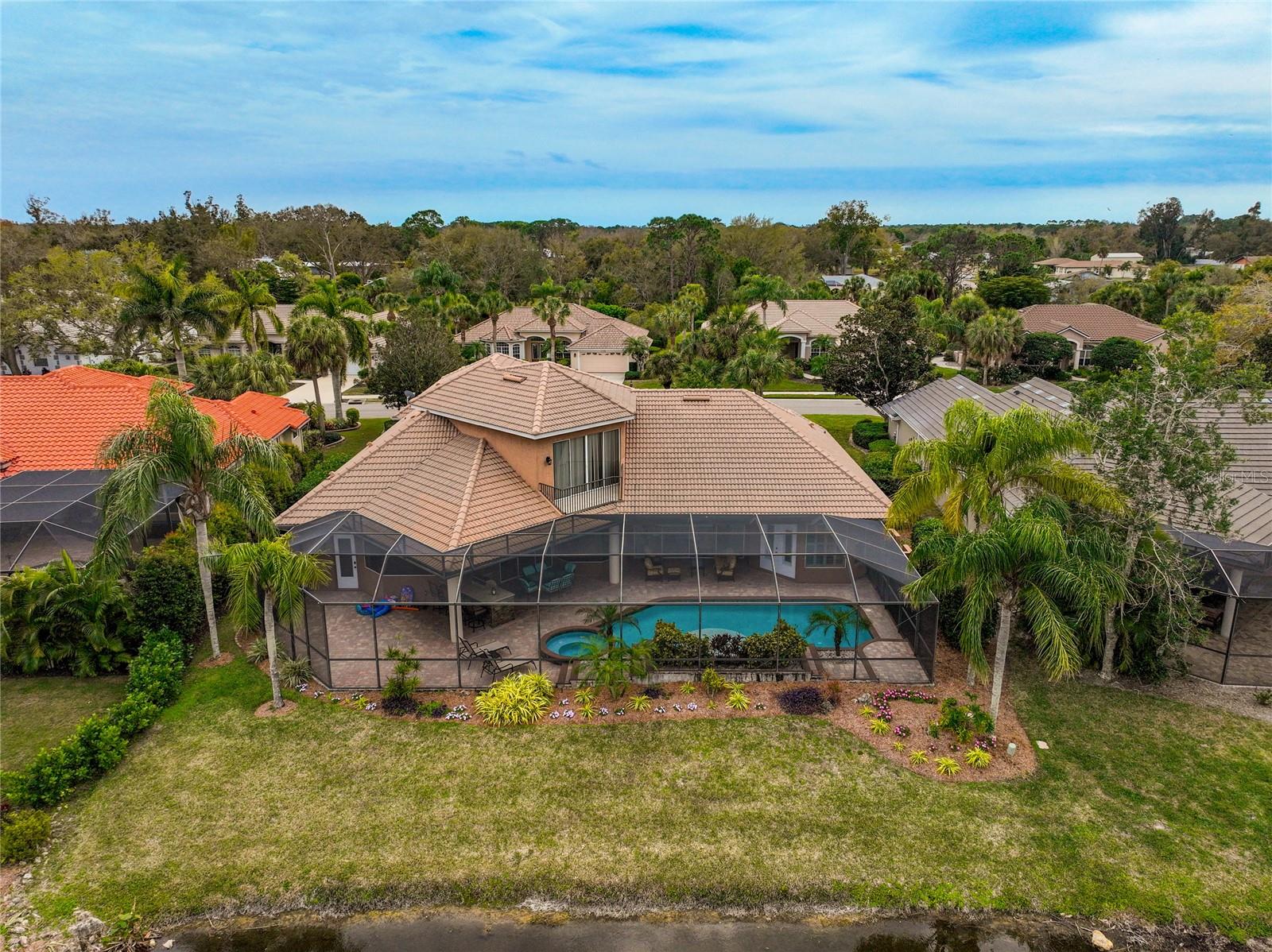 CALUSA LAKES - Residential