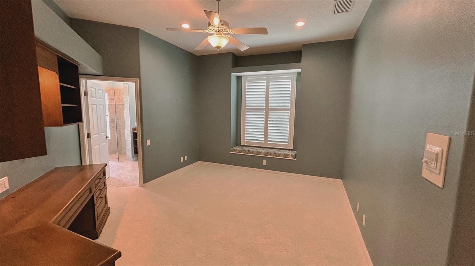 CALUSA LAKES - Residential