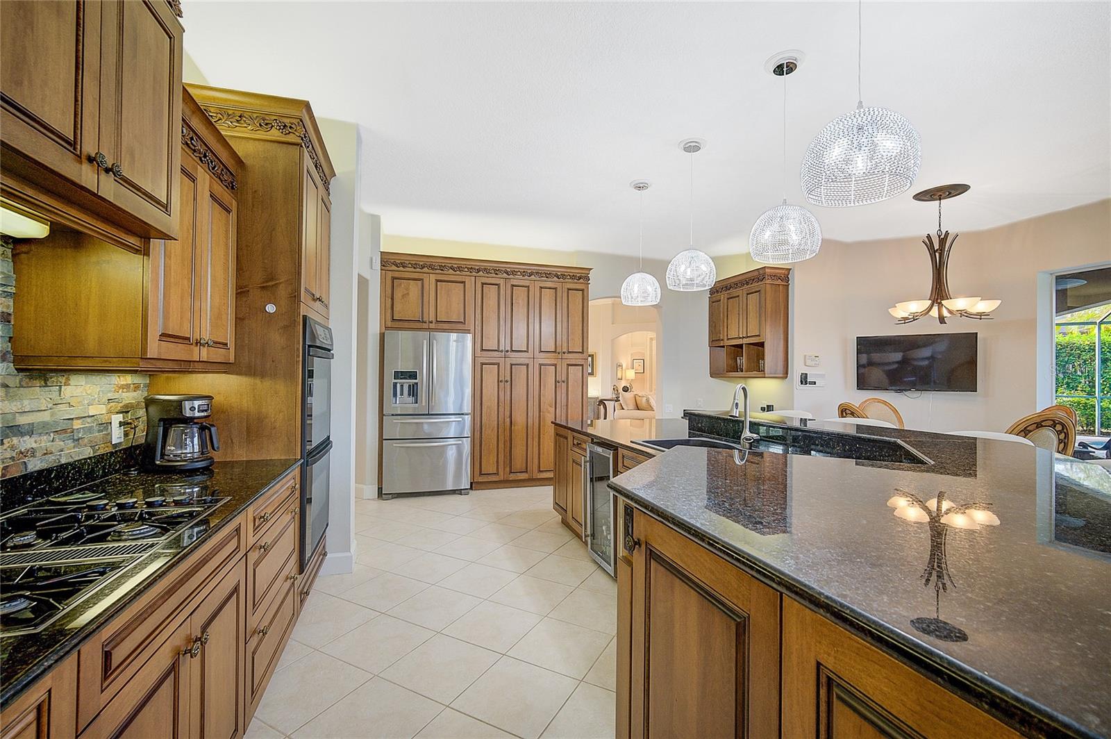 CALUSA LAKES - Residential