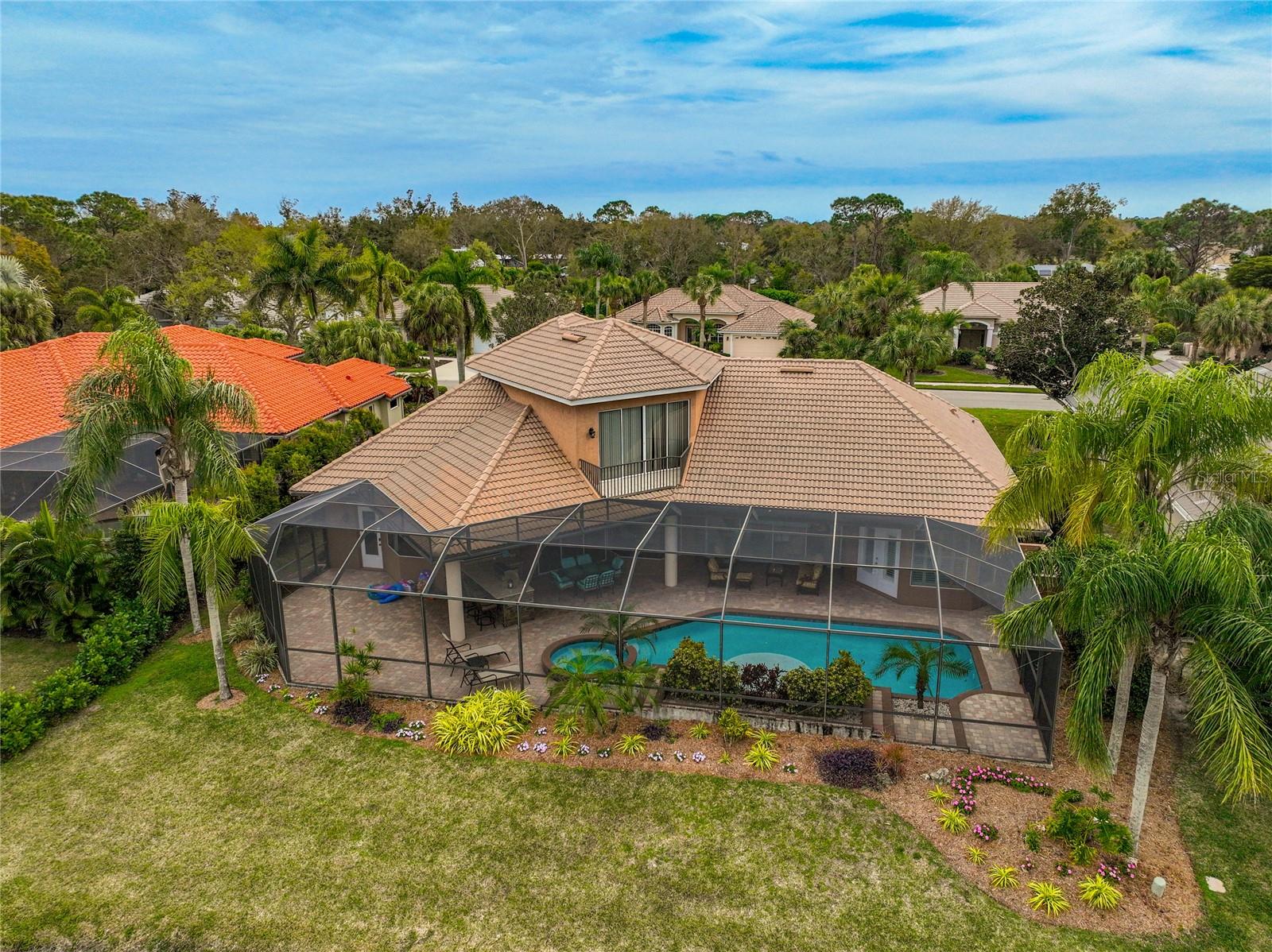 CALUSA LAKES - Residential