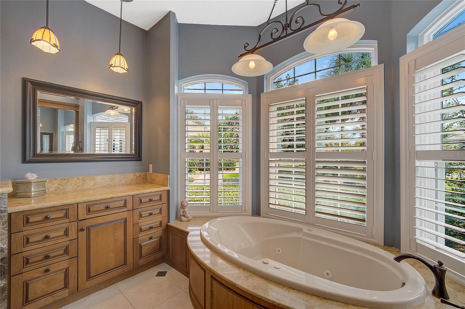 CALUSA LAKES - Residential
