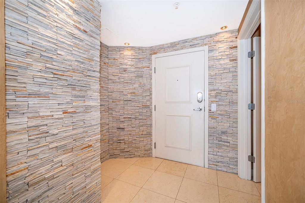 Photo of 322 E Central Boulevard #702, Orlando, FL 32801 (MLS # O6334135)