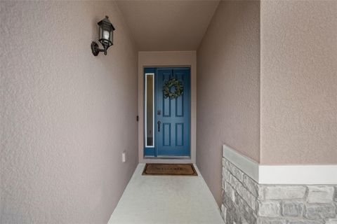 A home in DEBARY