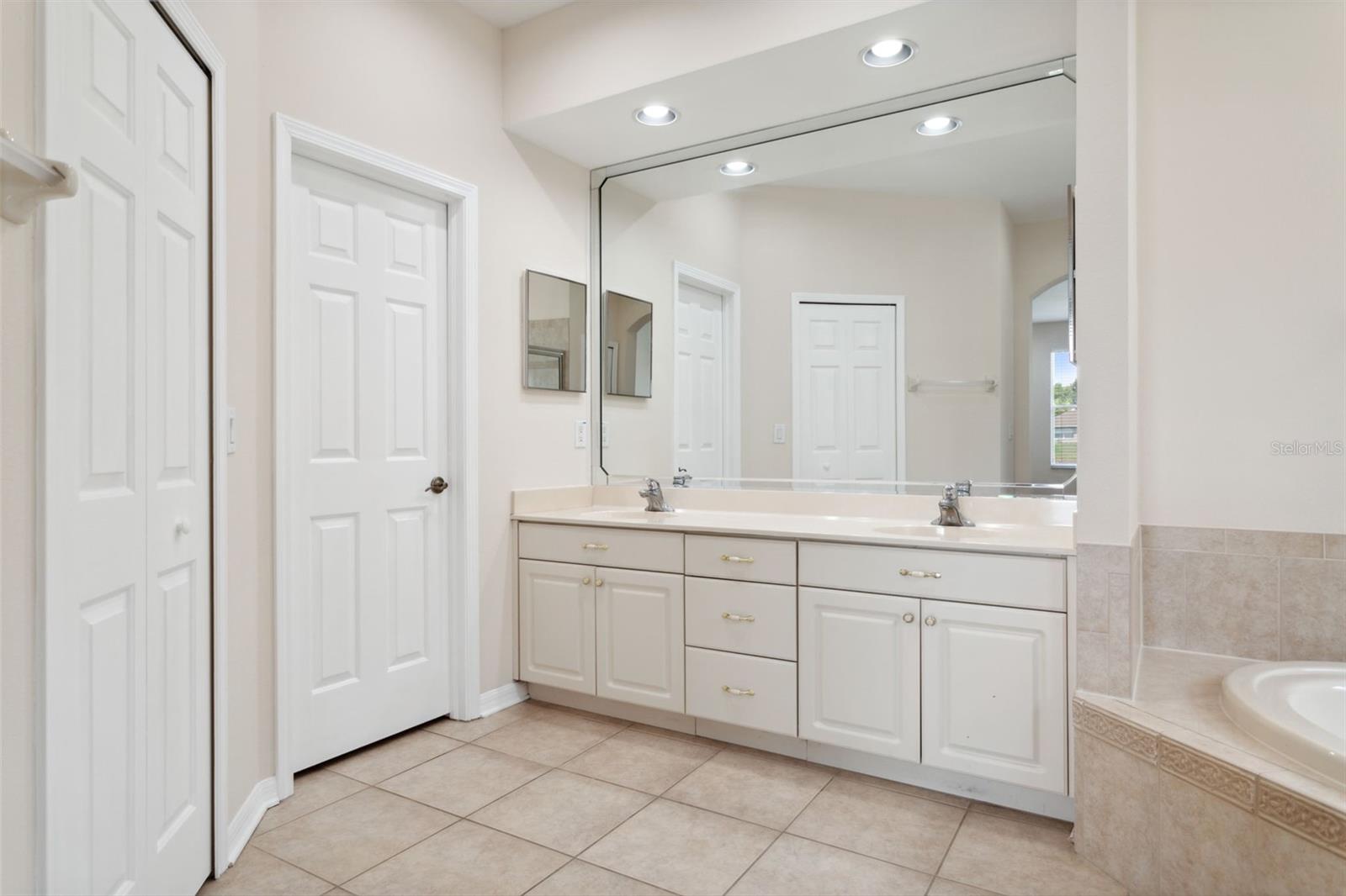 CORY LAKE ISLES PH 3 UNIT 1 - Residential Lease