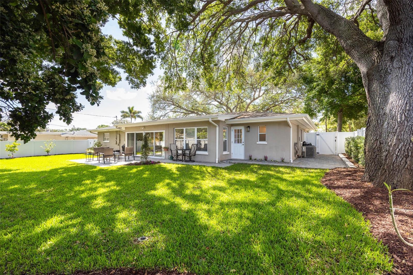 FAIRWAY ESTATES 2ND ADD - Residential