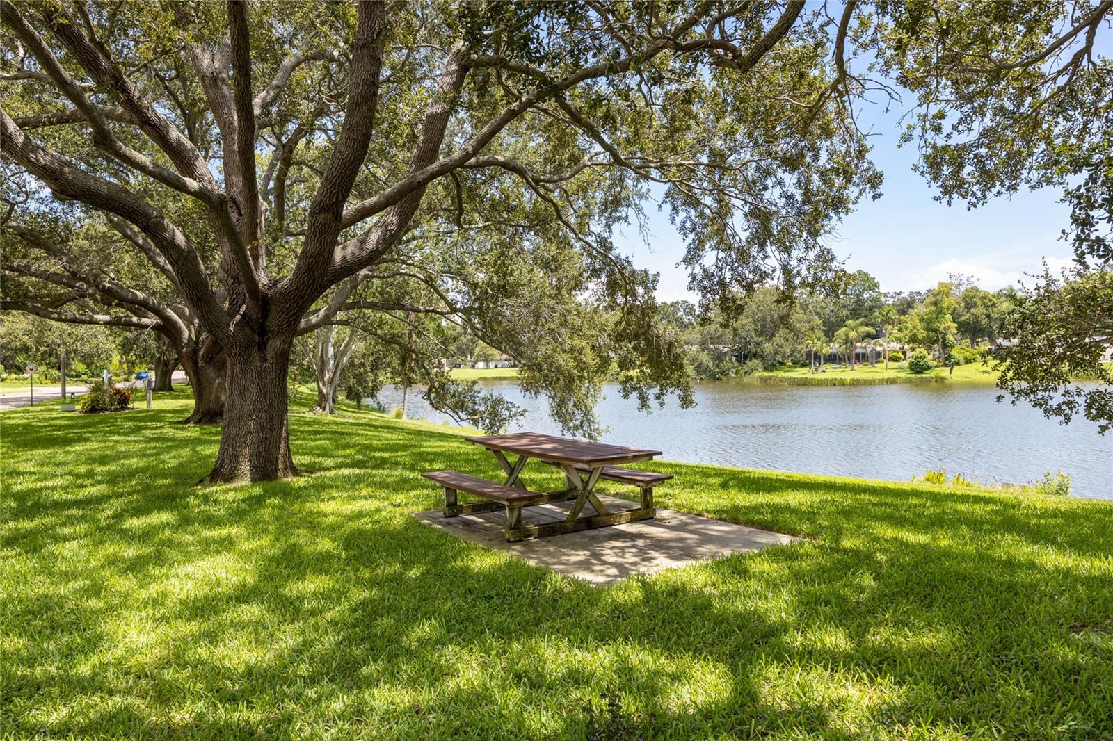 FAIRWAY ESTATES 2ND ADD - Residential