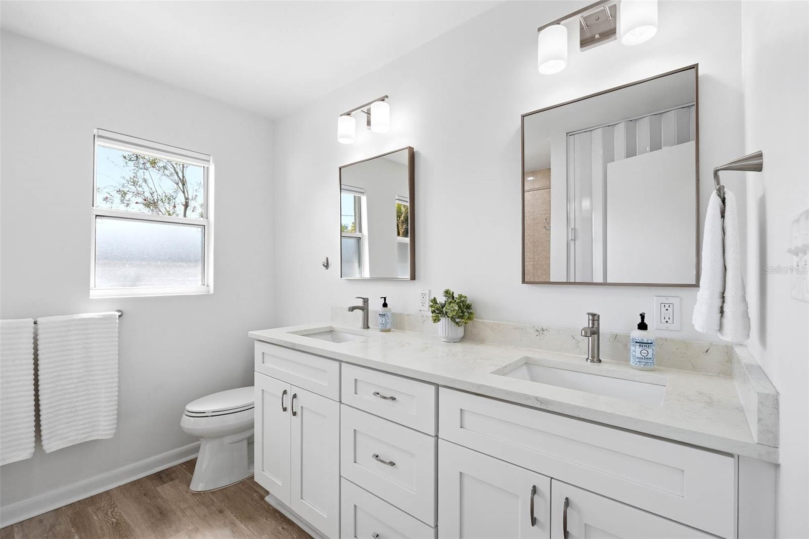 FAIRWAY ESTATES 2ND ADD - Residential