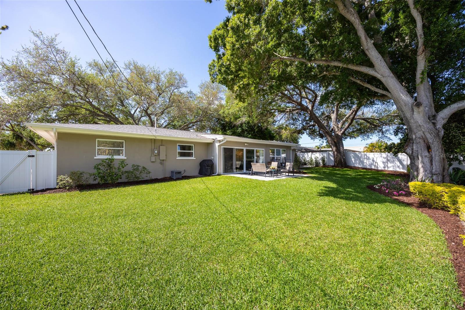 FAIRWAY ESTATES 2ND ADD - Residential