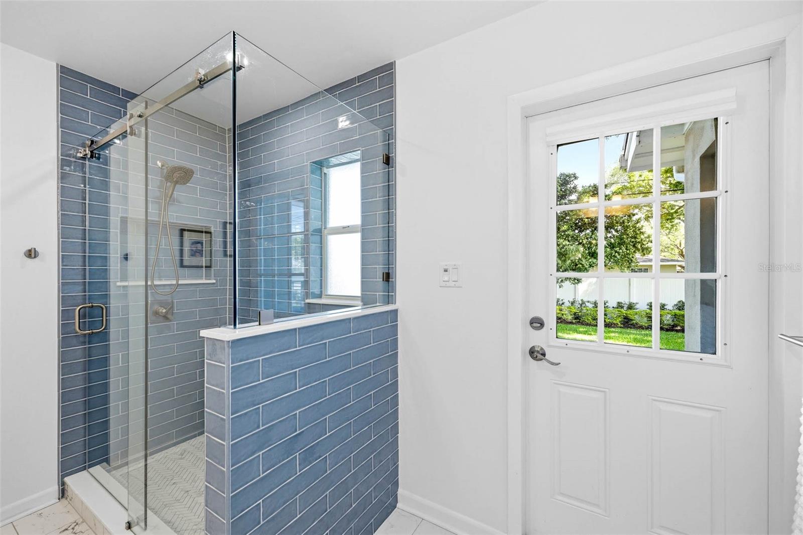 FAIRWAY ESTATES 2ND ADD - Residential