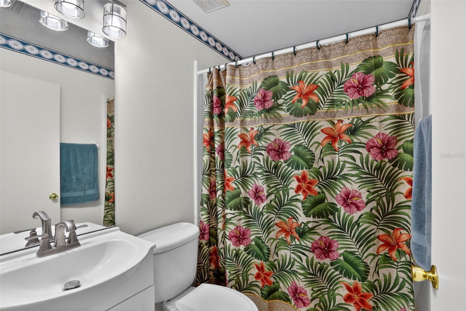 AZALEA COVE - Residential