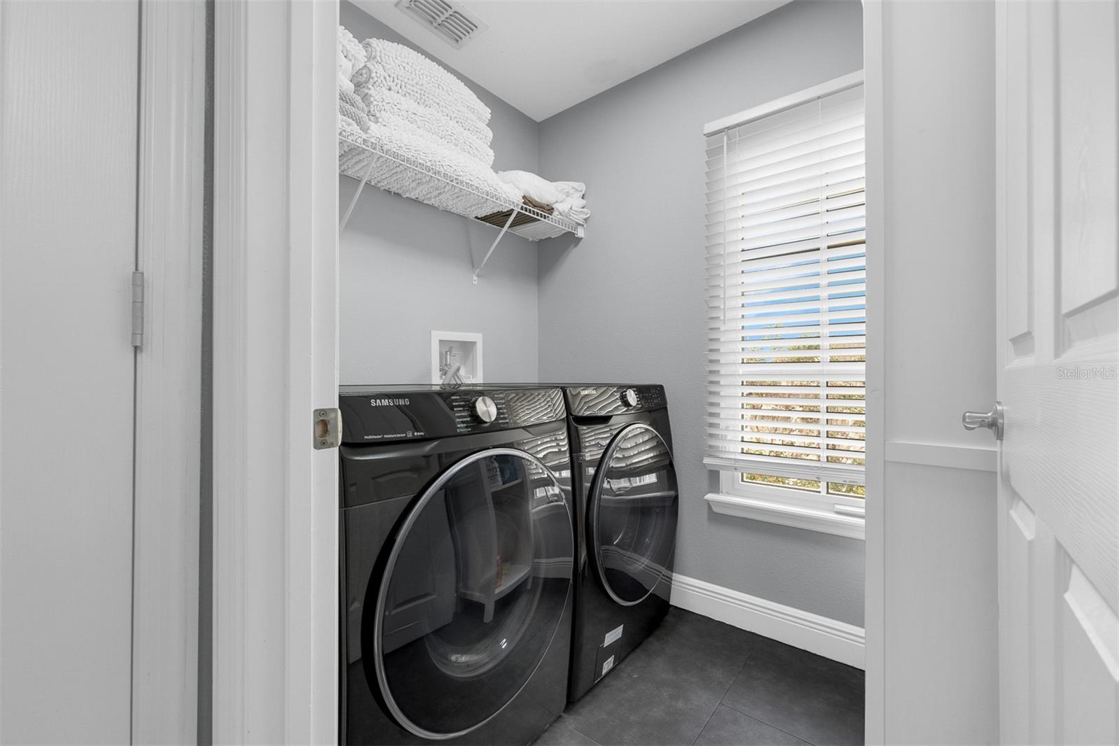 BALDWIN PARKA - Residential