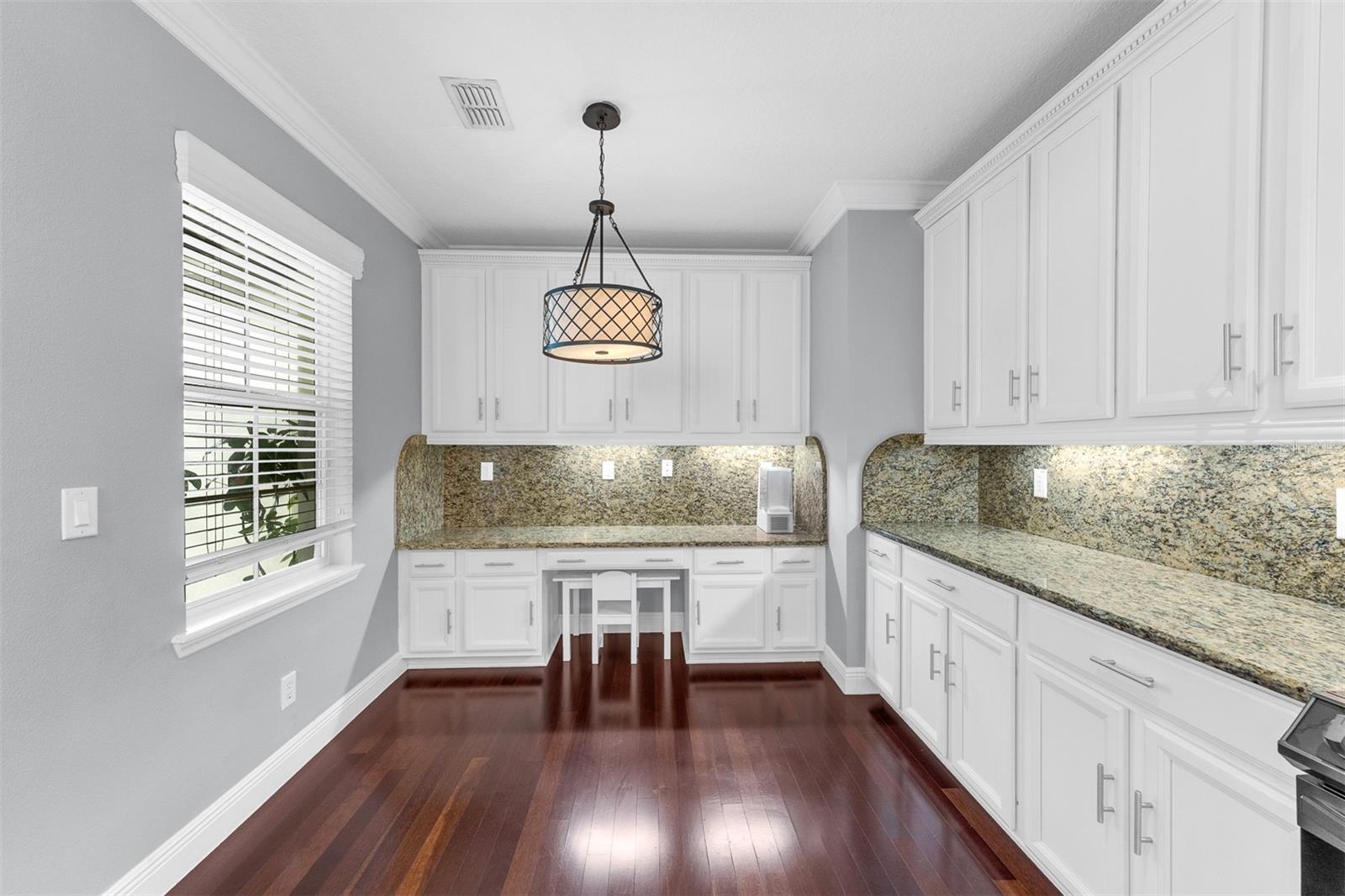 BALDWIN PARKA - Residential