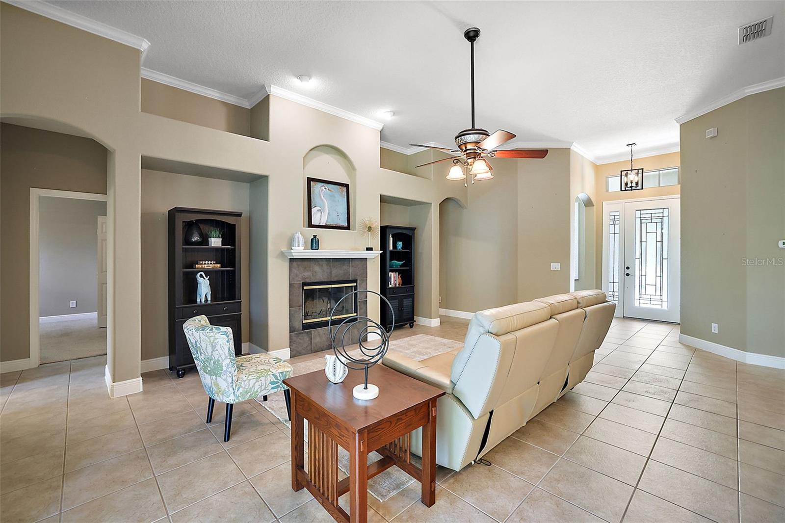 BLUE LAKE ESTATES - Residential Lease