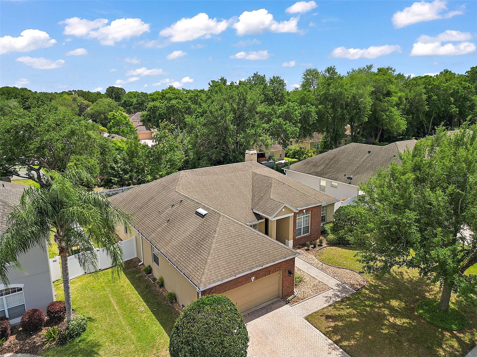 BLUE LAKE ESTATES - Residential Lease