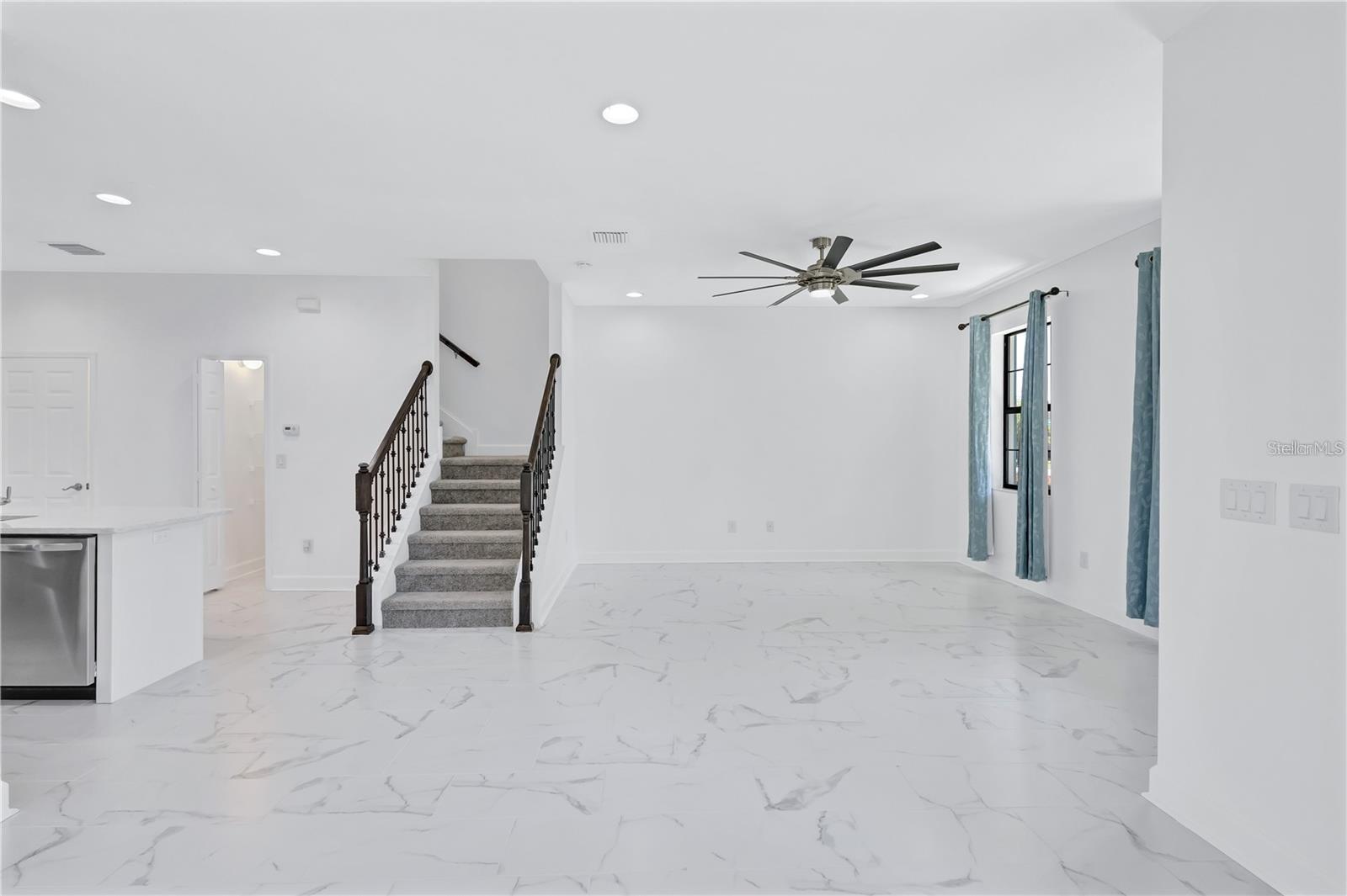 FISHHAWK RANCH WEST PH 2A/2B - Residential