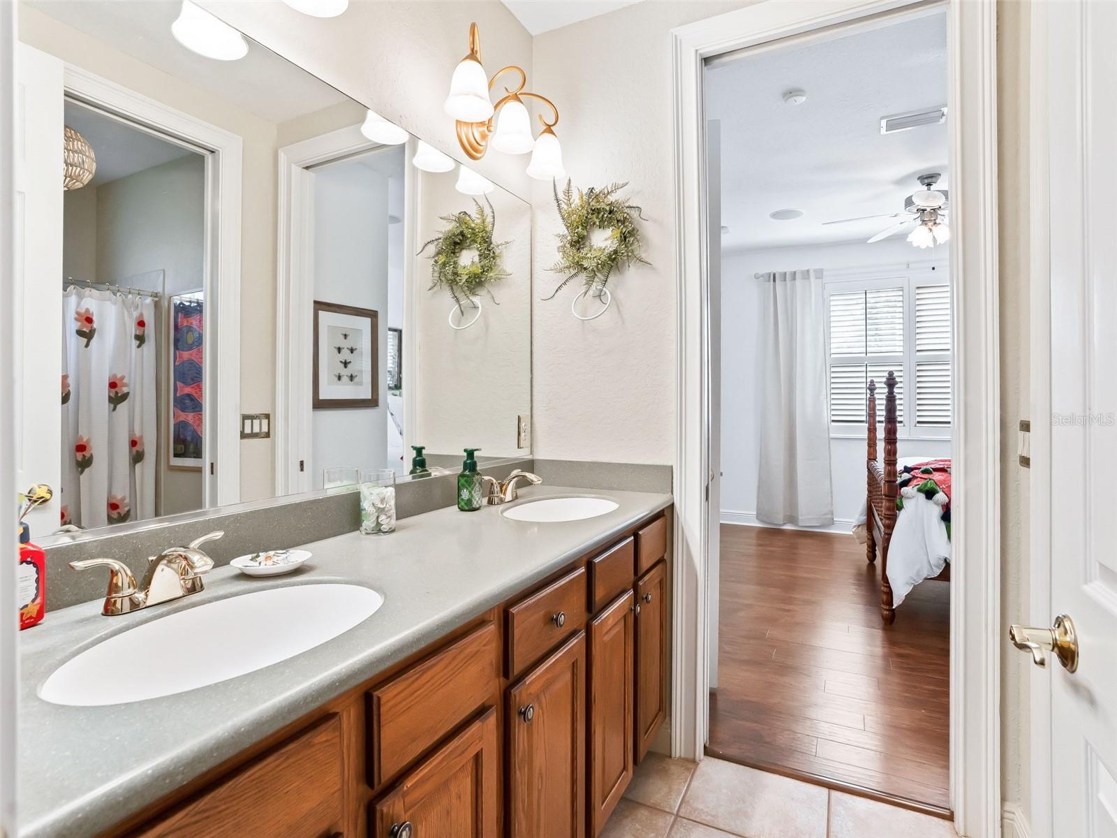 HARBOR HILLS UNIT 01 - Residential