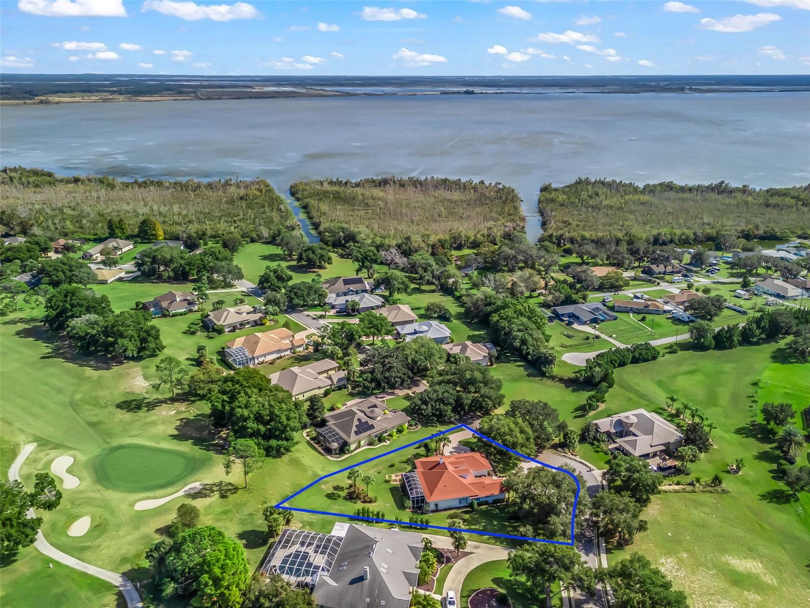 HARBOR HILLS UNIT 01 - Residential