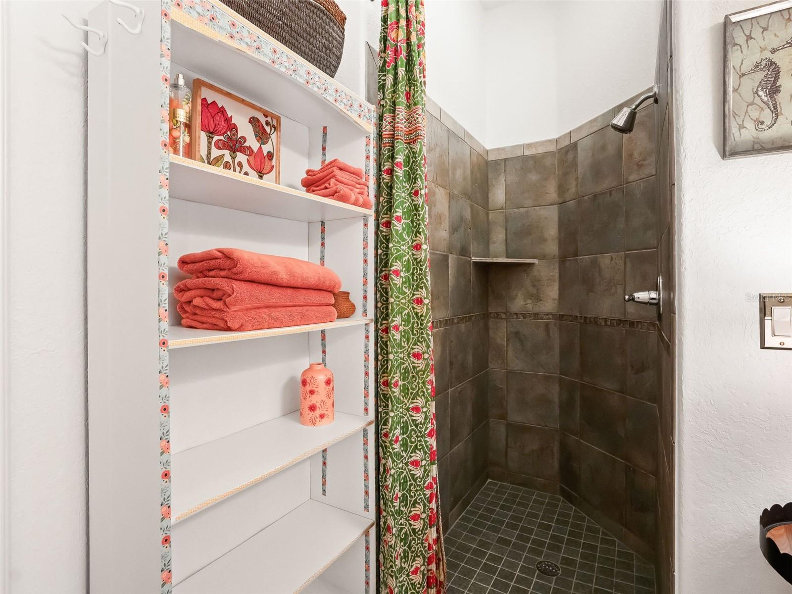 HARBOR HILLS UNIT 01 - Residential