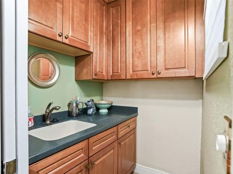 Tiny photo for 39023 Griffin Landing, Lady Lake, FL 32159 (MLS # G5104651)