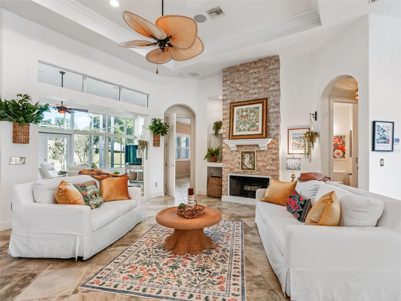 HARBOR HILLS UNIT 01 - Residential