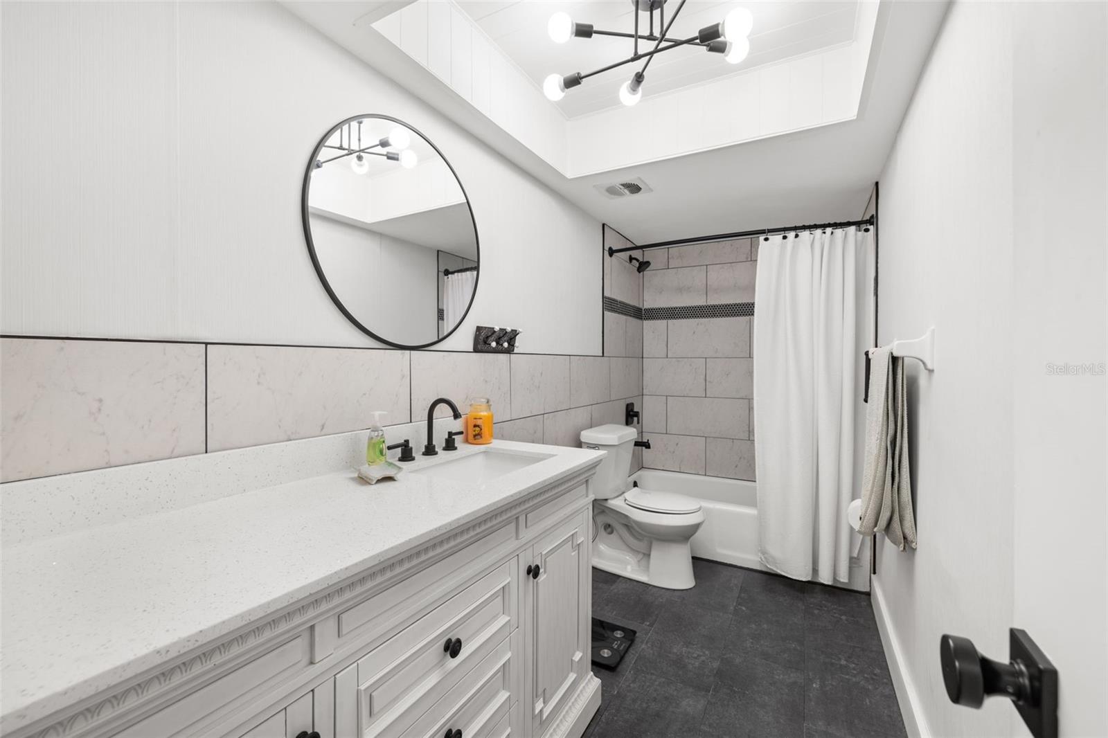 DOUGLAS ARMS - Residential