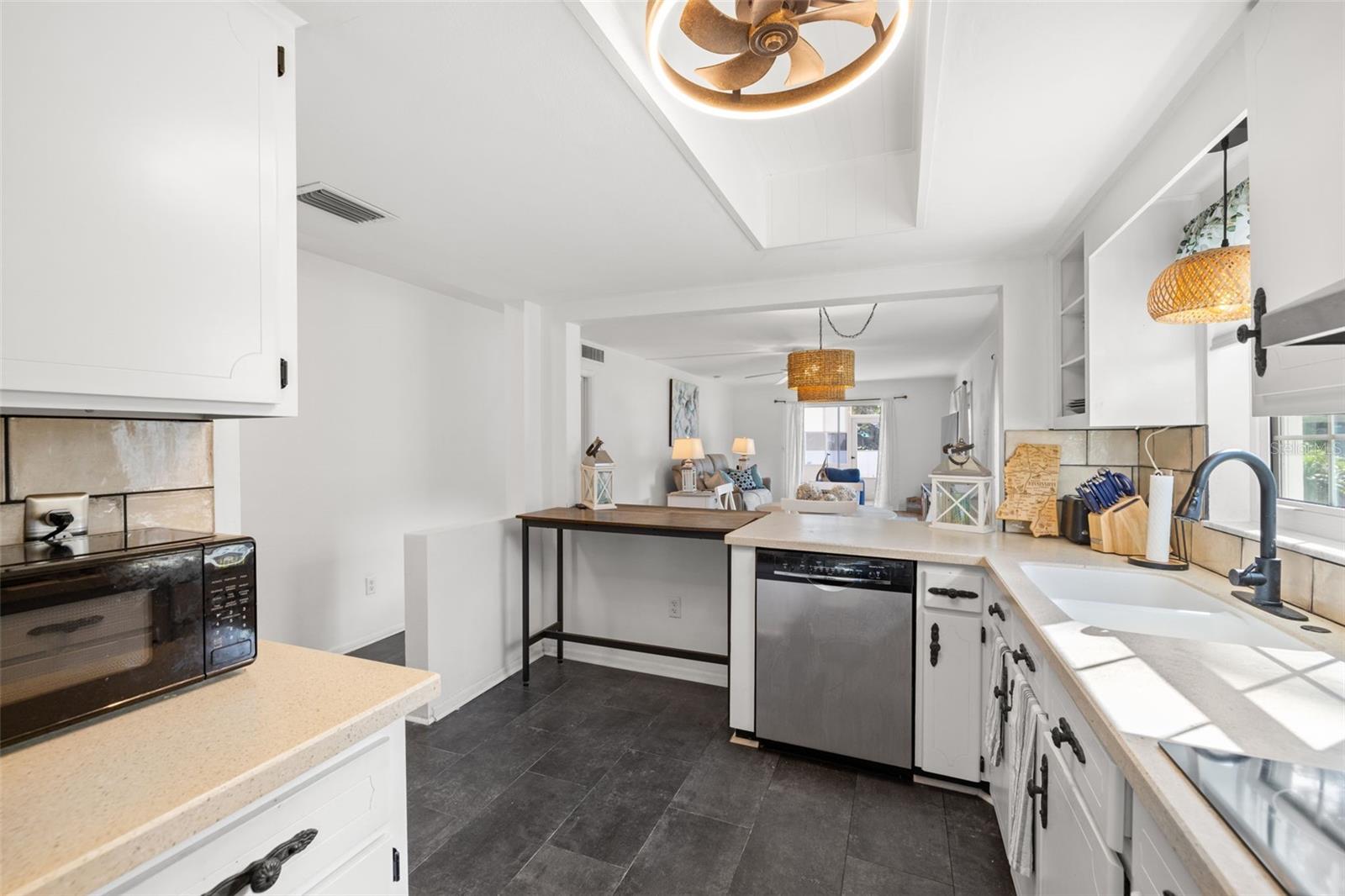 DOUGLAS ARMS - Residential