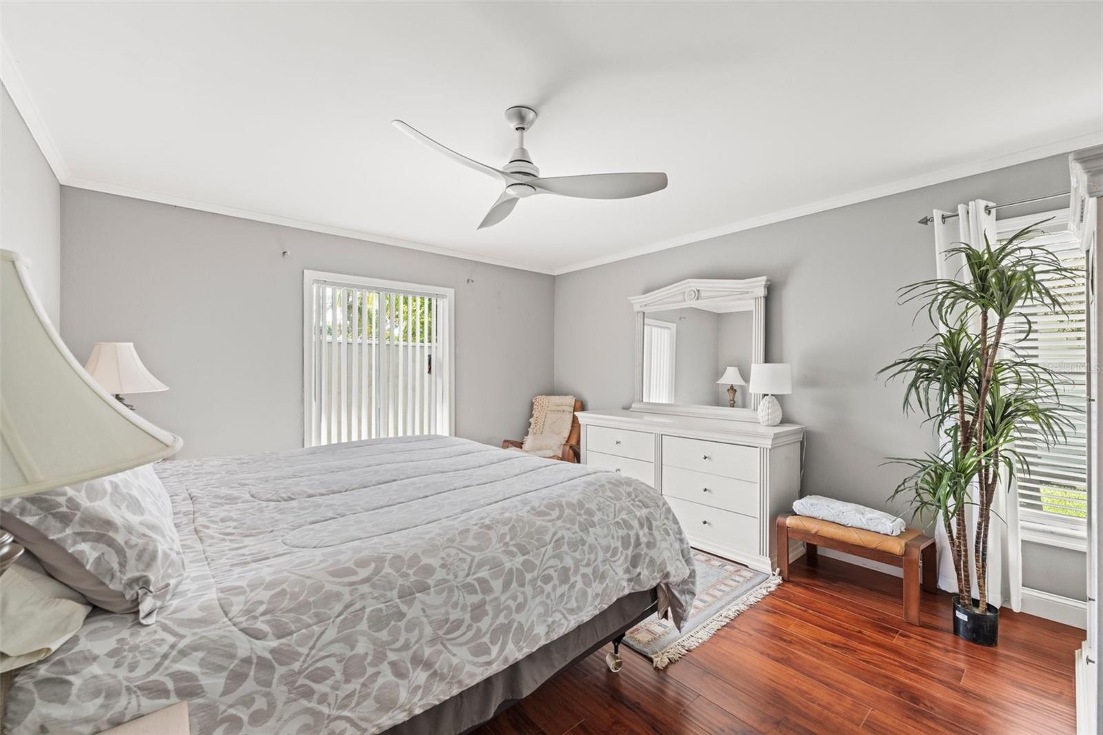 POINTE WEST - Residential