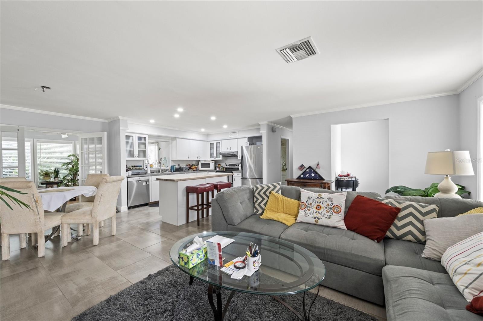 POINTE WEST - Residential