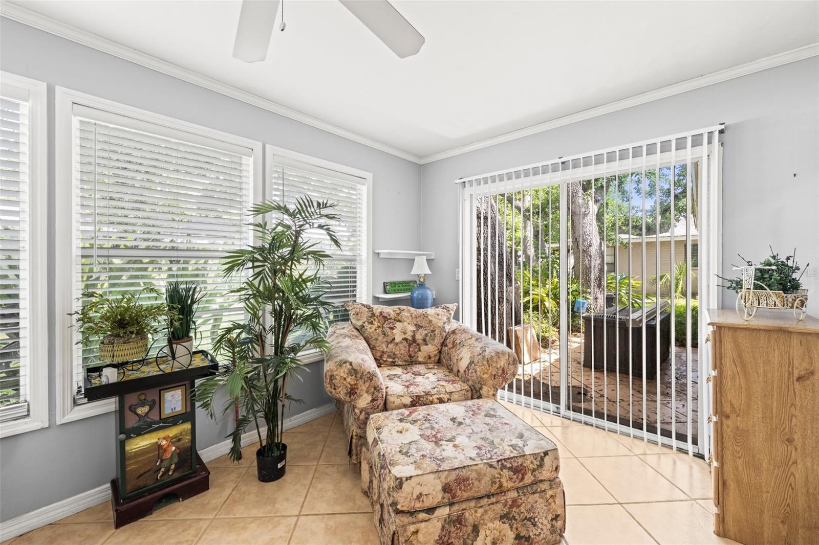 POINTE WEST - Residential