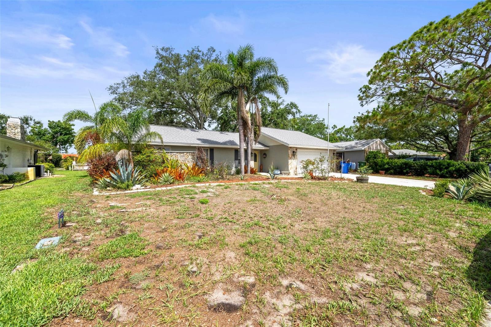 POINTE WEST - Residential