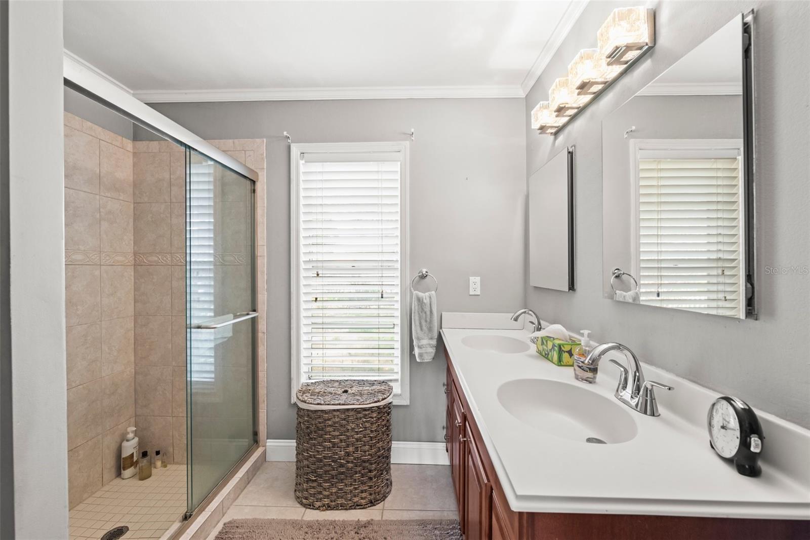 POINTE WEST - Residential