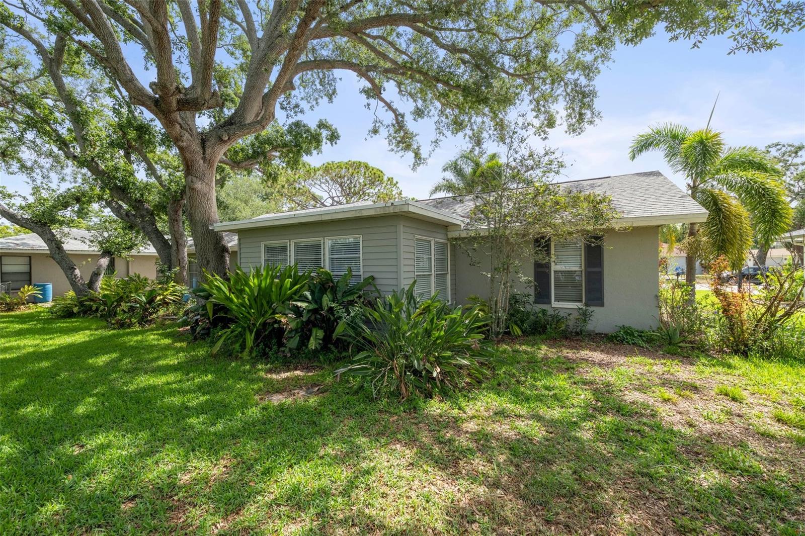 POINTE WEST - Residential