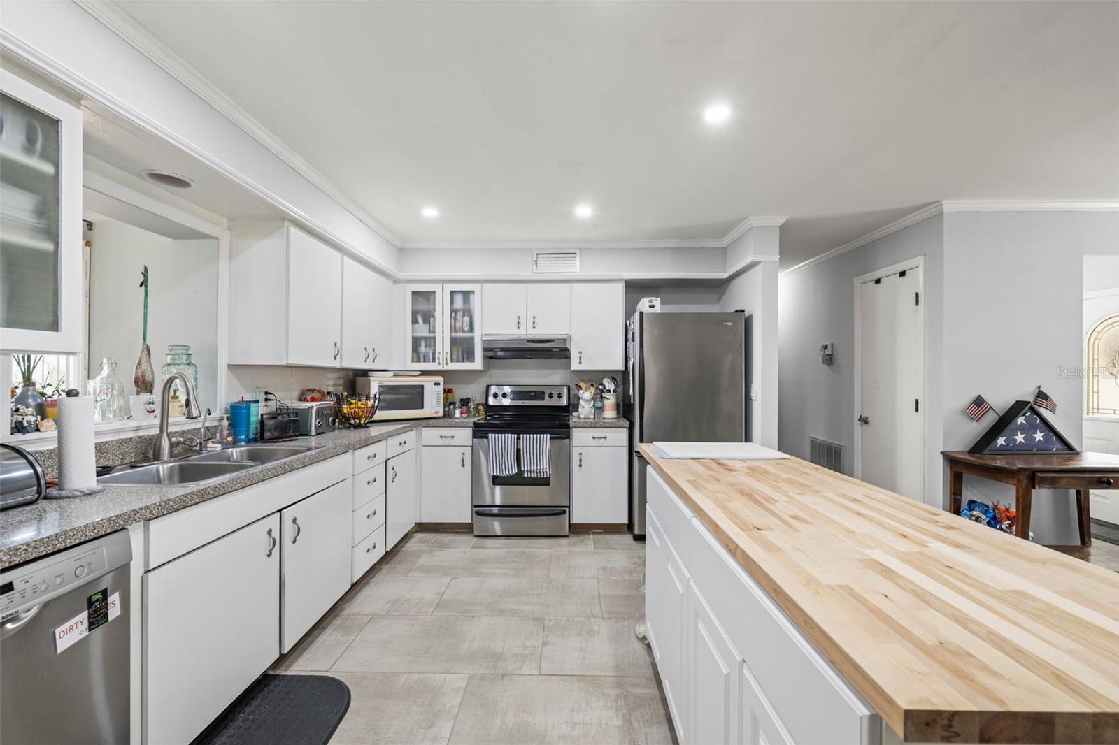 POINTE WEST - Residential